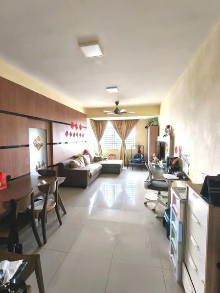 Apartment for Sale at Perling Heights Apartments - Shi May Yeong - Living Room - PropertyGuru.com.my
