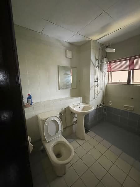 Condominium for Sale at Villa Puteri - Jacey Ching - Bathroom - PropertyGuru.com.my