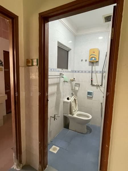 Terraced House for Sale in Taman Bayu Perdana (Klang) - Stephanie Yap - Bathroom - PropertyGuru.com.my