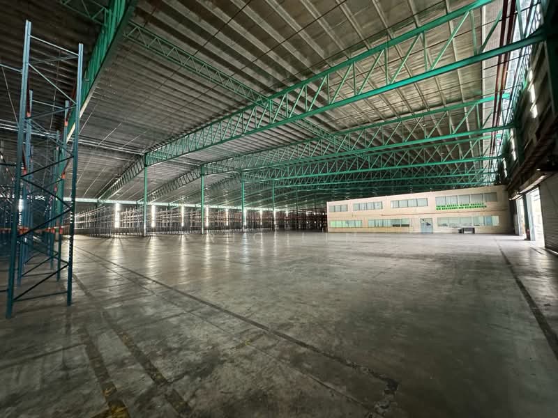 Warehouse for Rent in Taman Perindustrian Usj 1 (Subang Jaya) - Eric Lim - Interior - PropertyGuru.com.my