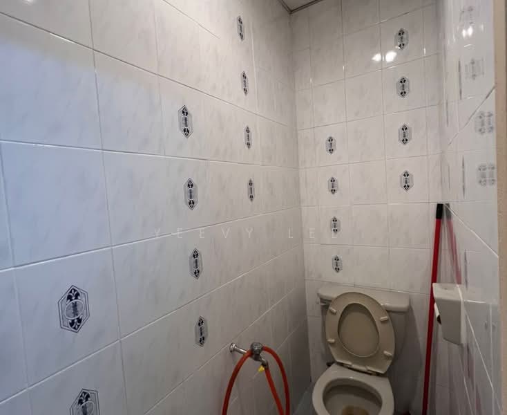 Pejabat untuk Dijual di Damansara Intan (Petaling Jaya) - Yeevy Lee - Bathroom - PropertyGuru.com.my