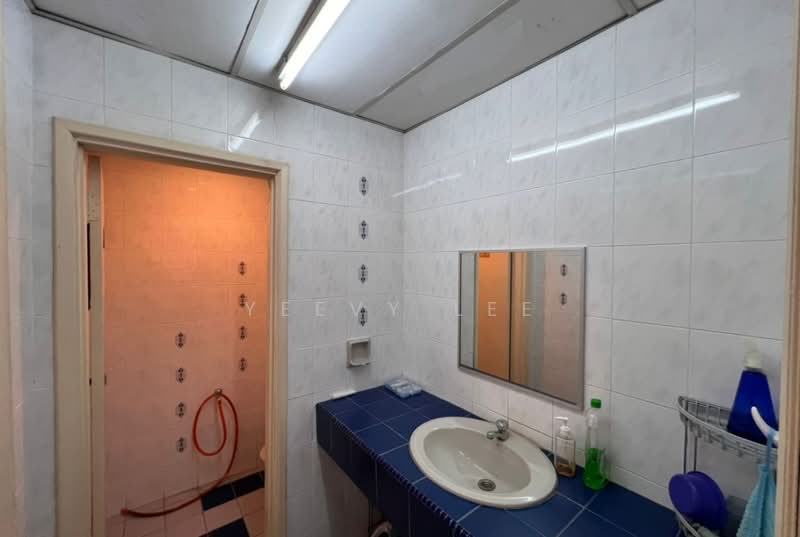 Pejabat untuk Dijual di Damansara Intan (Petaling Jaya) - Yeevy Lee - Bathroom - PropertyGuru.com.my