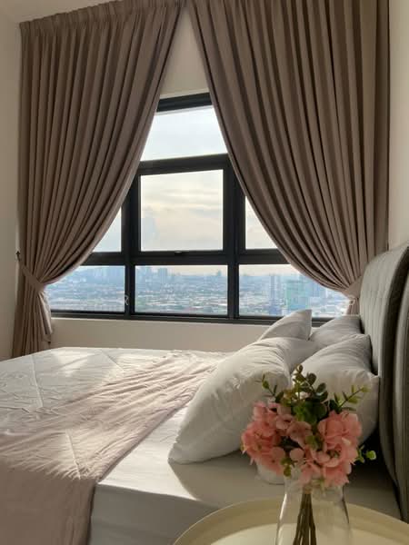 Kondominium untuk Dijual di Lakeville Residence - Scarlett Wong - Bedroom - PropertyGuru.com.my