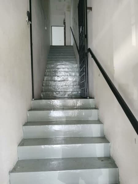 Shop for Rent in Taman Desa Cemerlang (Ulu Tiram) - Sze Lee - Corridor - PropertyGuru.com.my