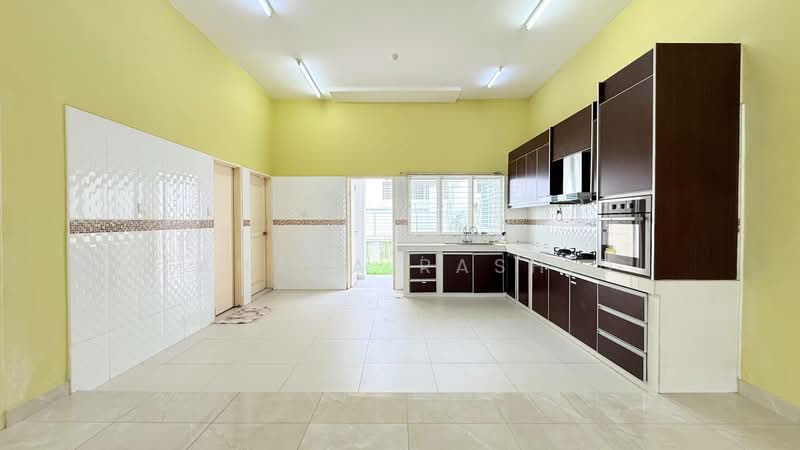 Rumah Teres 2 Tingkat untuk Dijual di D'Kayangan (Shah Alam) - Fahana Rashid - Kitchen - PropertyGuru.com.my