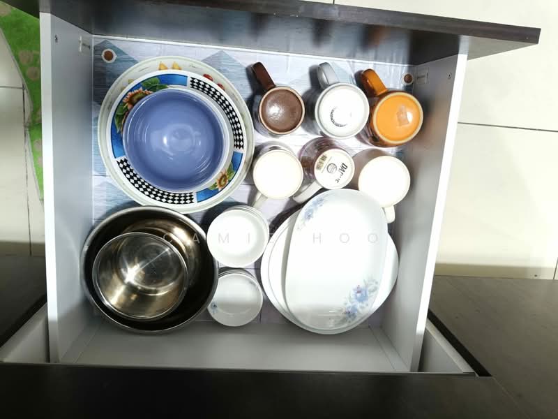 Servis Apartment untuk Disewa di Setia City Residences - Camie Hoo - Kitchen - PropertyGuru.com.my