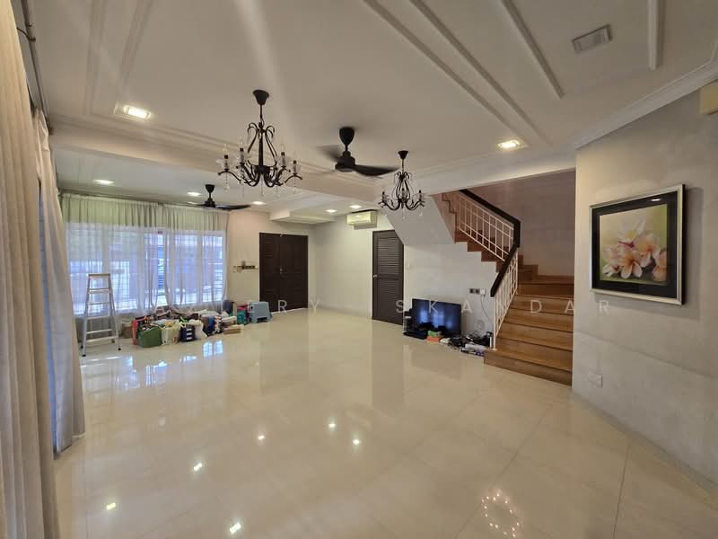 2-storey Terraced House for Sale in Seksyen 5 (Kota Damansara) - Shaziery Iskandar - Living Room - PropertyGuru.com.my