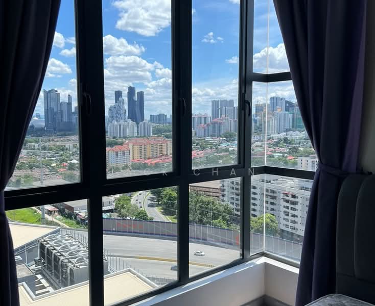 Servis Apartment untuk Dijual di United Point (Residensi Berpadu) - Jack Chan - View - PropertyGuru.com.my