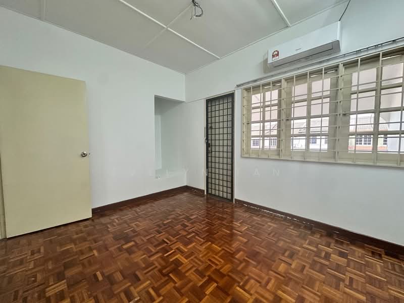 2-storey Terraced House for Sale in SS19, SS 19, Subang Jaya, usj (Subang Jaya) - Evelyn Tan - PropertyGuru.com.my