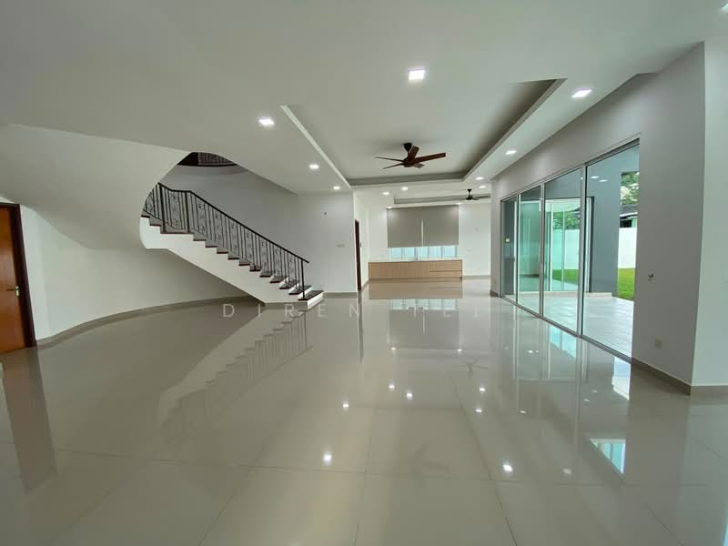 Bungalow for Rent in Ukay Bistari (Ulu Kelang) - Diren Tee - Living Room - PropertyGuru.com.my