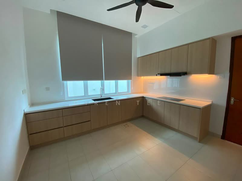 Bungalow for Rent in Ukay Bistari (Ulu Kelang) - Diren Tee - Kitchen - PropertyGuru.com.my