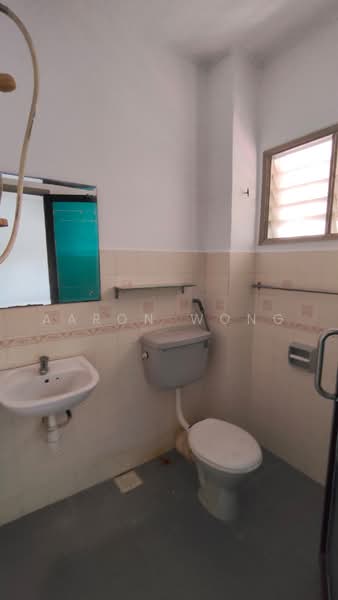 2-storey Terraced House for Sale in Cheras (Kuala Lumpur) - Aaron Wong - Bathroom - PropertyGuru.com.my