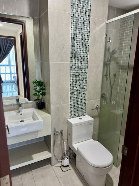 Condominium for Rent at Queens Residences Q2 @ Queens Waterfront - Shelley Voon - Bathroom - PropertyGuru.com.my