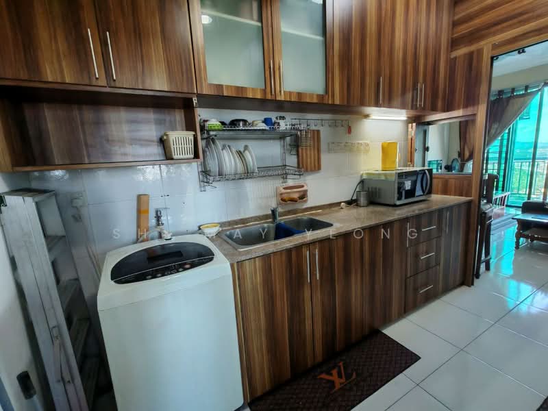 Service Residence for Sale at The Sky Executive Suites - Shi May Yeong - Kitchen - PropertyGuru.com.my
