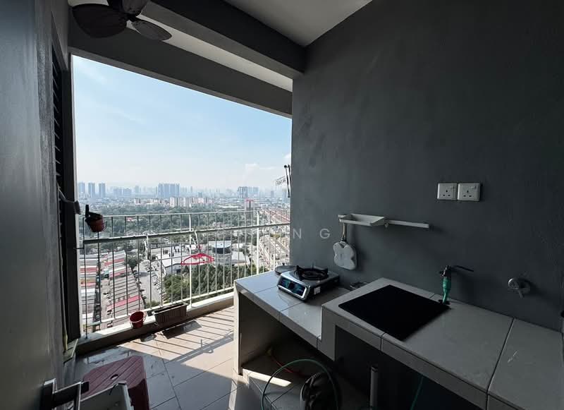Servis Apartment untuk Dijual di Fortune Centra - CH Ng - Balcony - PropertyGuru.com.my