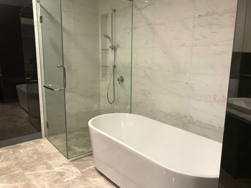 Servis Apartment untuk Dijual di The Face Suites (Platinum Suites) - Rina . - Bathroom - PropertyGuru.com.my