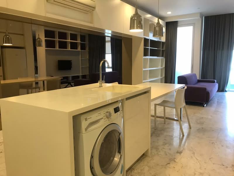 Servis Apartment untuk Dijual di The Face Suites (Platinum Suites) - Rina . - Living Room - PropertyGuru.com.my