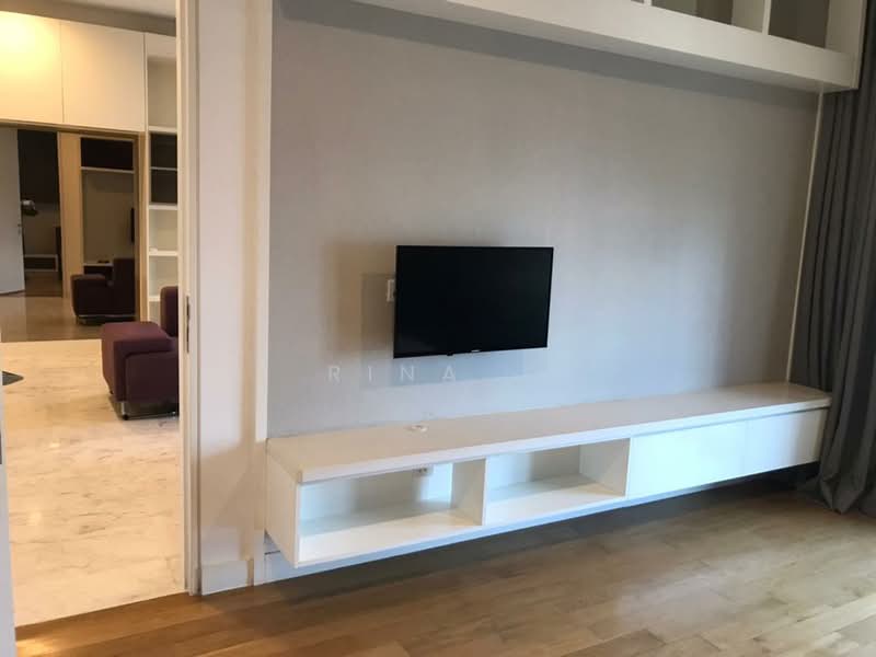 Servis Apartment untuk Dijual di The Face Suites (Platinum Suites) - Rina . - Living Room - PropertyGuru.com.my