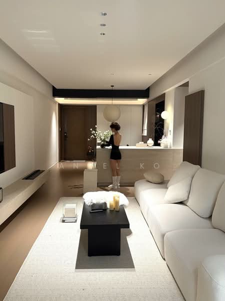 Servis Apartment untuk Dijual di Armani Raja Uda - Angel Ko - Living Room - PropertyGuru.com.my