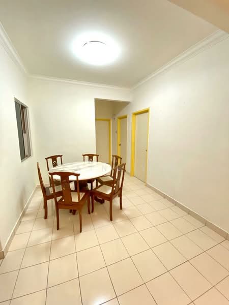 Kondominium untuk Dijual di Casa Puteri Condominium - Elaine Yap - Dining Room - PropertyGuru.com.my