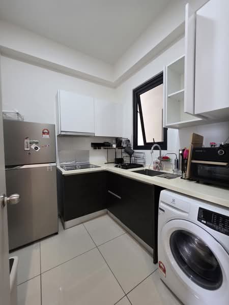 Service Residence for Rent at 28 Boulevard - Harper Tan - Kitchen - PropertyGuru.com.my