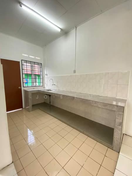 Rumah Teres 1-Tingkat untuk Dijual di Taman Gadong Jaya (Labu) - Jo-e Lim - Kitchen - PropertyGuru.com.my