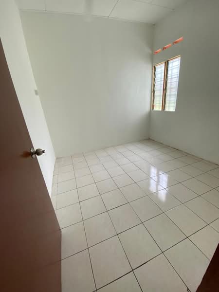 Rumah Teres 1-Tingkat untuk Dijual di Taman Gadong Jaya (Labu) - Jo-e Lim - Interior - PropertyGuru.com.my