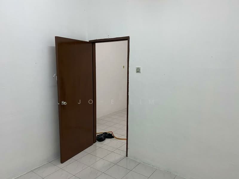 Rumah Teres 1-Tingkat untuk Dijual di Taman Gadong Jaya (Labu) - Jo-e Lim - Interior - PropertyGuru.com.my