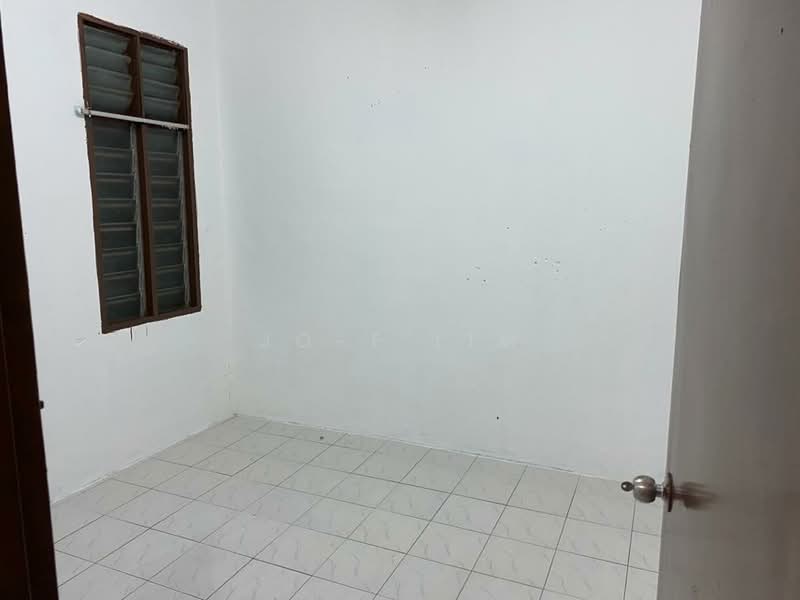 Rumah Teres 1-Tingkat untuk Dijual di Taman Gadong Jaya (Labu) - Jo-e Lim - Interior - PropertyGuru.com.my