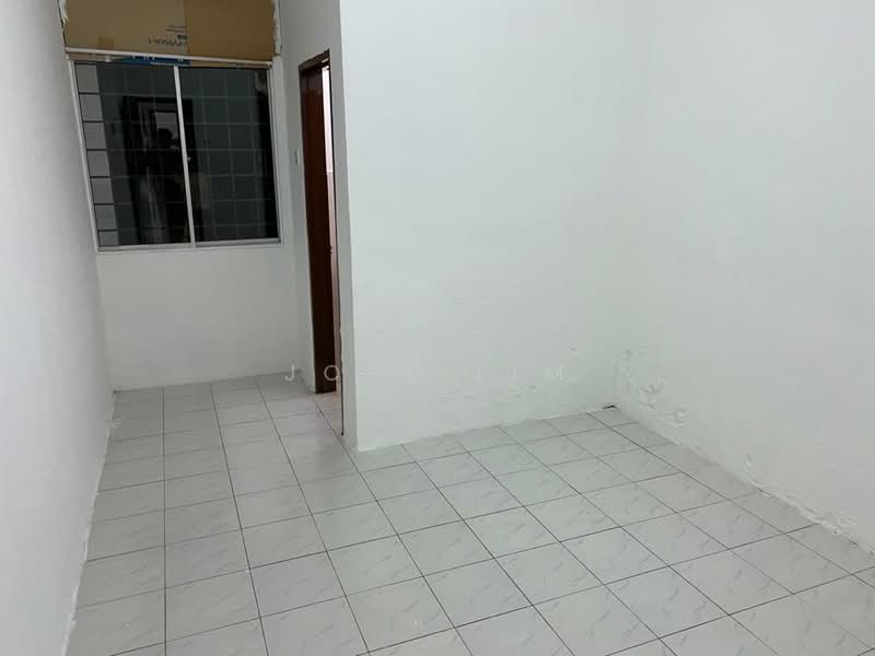 Rumah Teres 1-Tingkat untuk Dijual di Taman Gadong Jaya (Labu) - Jo-e Lim - Interior - PropertyGuru.com.my