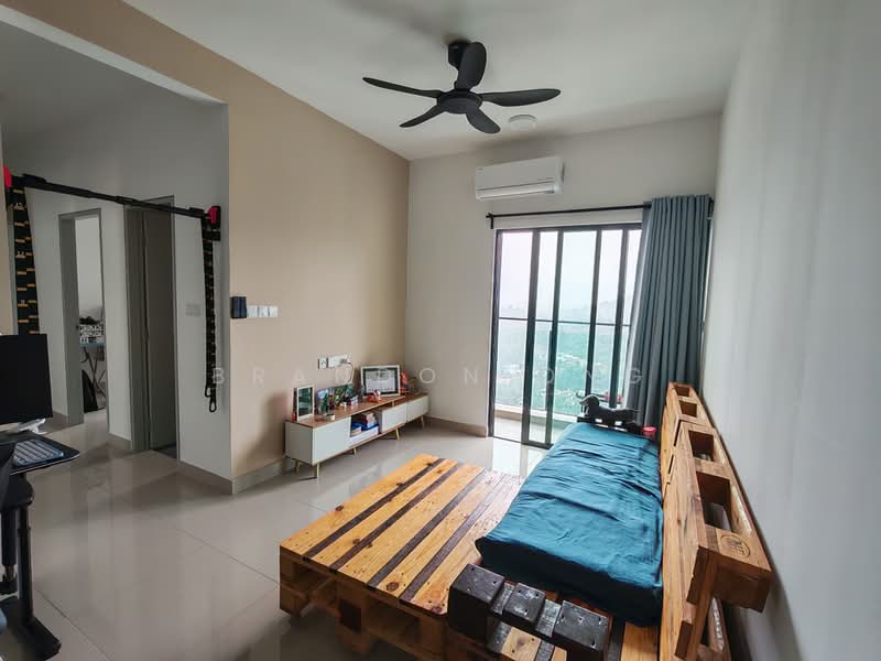 Servis Apartment untuk Dijual di Bayu Residensi - Brandon Ong - Living Room - PropertyGuru.com.my