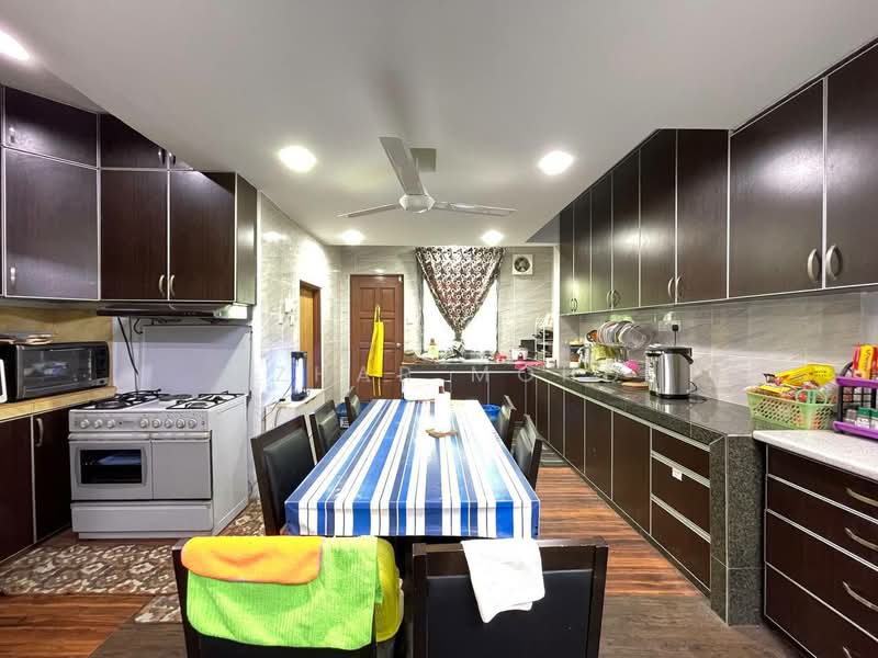 Rumah Teres 2.5 Tingkat untuk Dijual di Bandar Puncak Alam (Puncak Alam) - Azhar Mohd - Kitchen - PropertyGuru.com.my