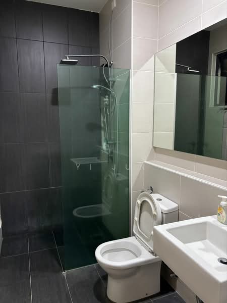 Service Residence for Rent at TRiGON Luxury Residences - Yi Jun - Bathroom - PropertyGuru.com.my