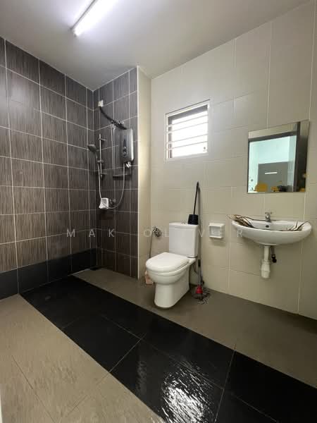 Rumah Teres 2-Tingkat untuk Dijual di Kinrara Residence (Puchong) - Mak Oliver - Bathroom - PropertyGuru.com.my