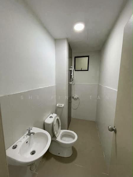 Servis Apartment untuk Dijual di Jentayu Residensi @ Tampoi - Shi Ying Tan - Bathroom - PropertyGuru.com.my