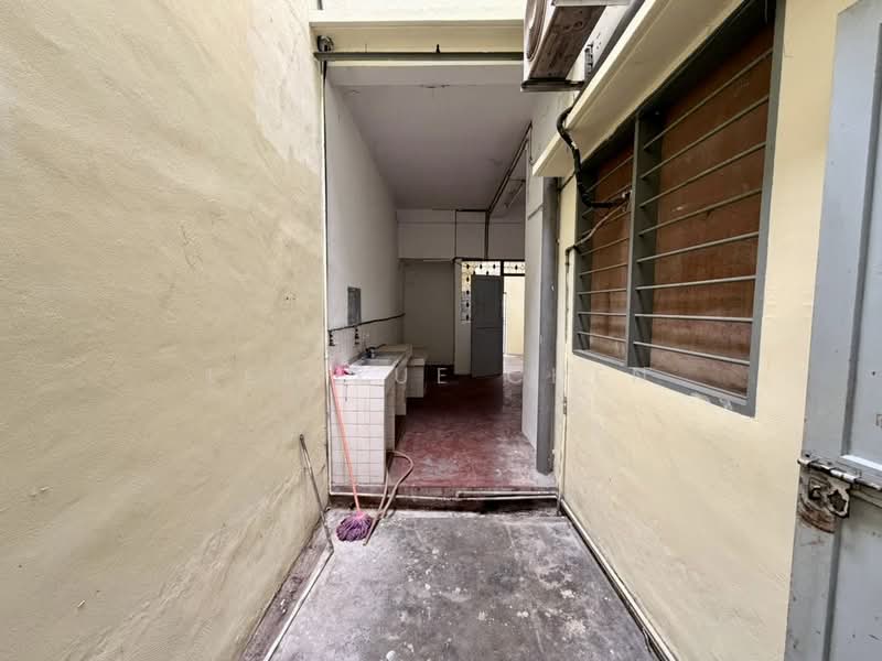 Shop for Sale in Jelutong (Penang) - Lee Xue Chen - Interior - PropertyGuru.com.my