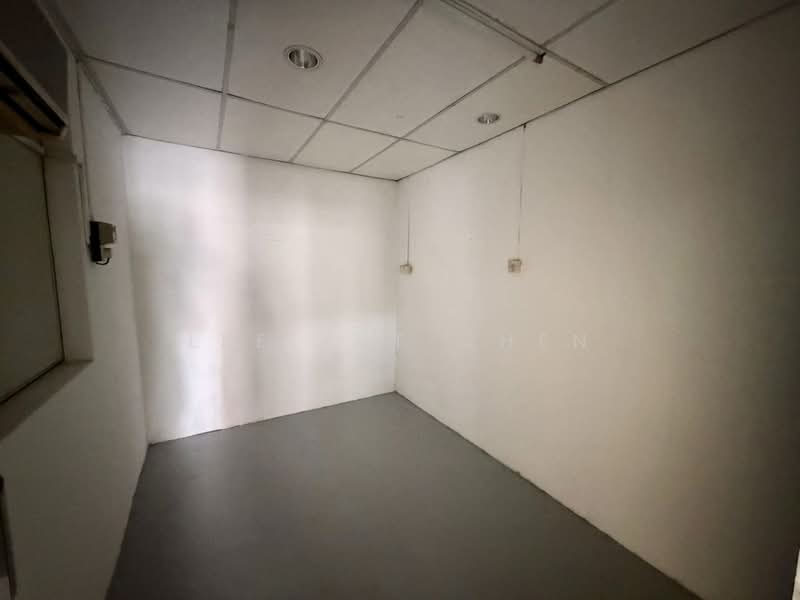 Shop for Sale in Jelutong (Penang) - Lee Xue Chen - Interior - PropertyGuru.com.my