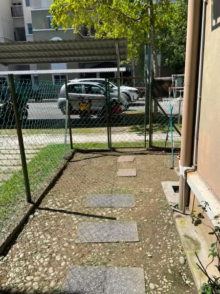 Pangsapuri untuk Dijual di Pangsapuri Akasia (Bandar Botanic) - M. Sundram - Exterior - PropertyGuru.com.my