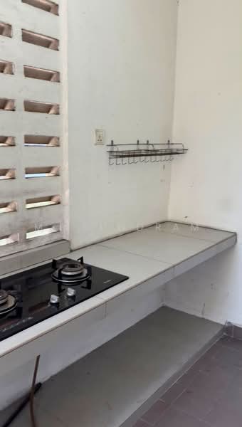 Pangsapuri untuk Dijual di Pangsapuri Akasia (Bandar Botanic) - M. Sundram - Kitchen - PropertyGuru.com.my