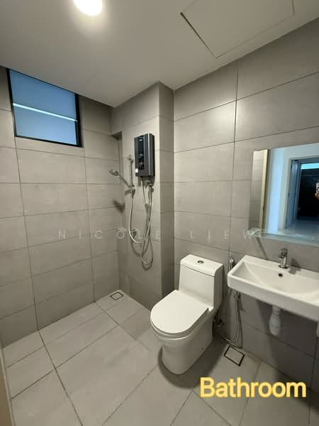 Servis Apartment untuk Disewa di Vivo Executive Apartment - Nicole Liew - Bathroom - PropertyGuru.com.my