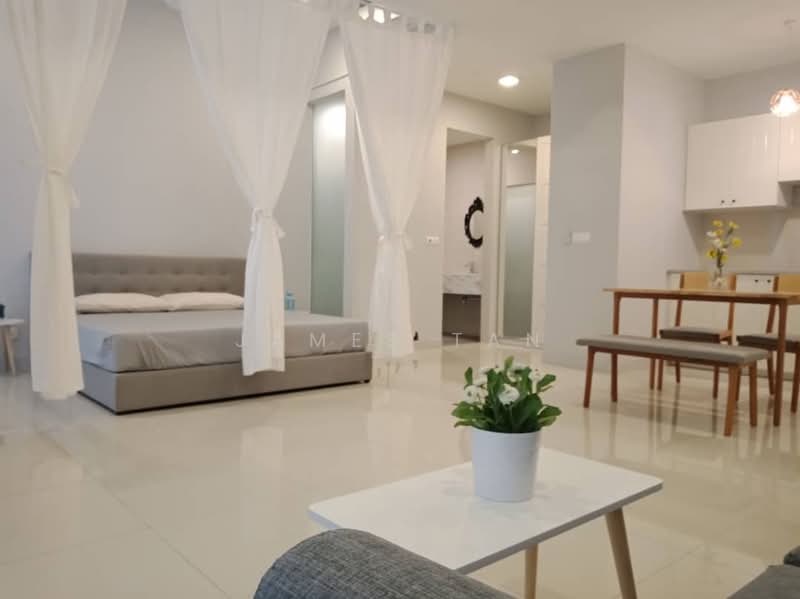 Servis Apartment untuk Disewa di Cyperus @ Tropicana Gardens - James Tan - Bedroom - PropertyGuru.com.my