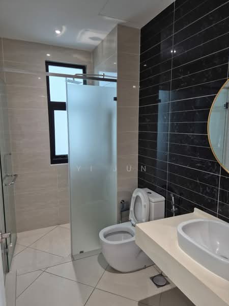 Condominium for Rent at Sky Condominium (Skyz Residence) - Yi Jun - Bathroom - PropertyGuru.com.my