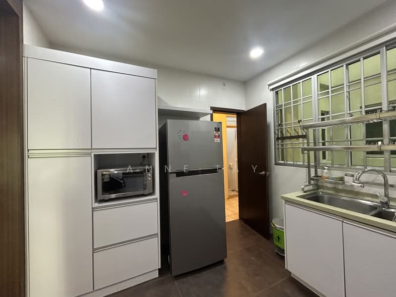 Condominium for Rent at Petrie Condominium - Anne Tay - Kitchen - PropertyGuru.com.my