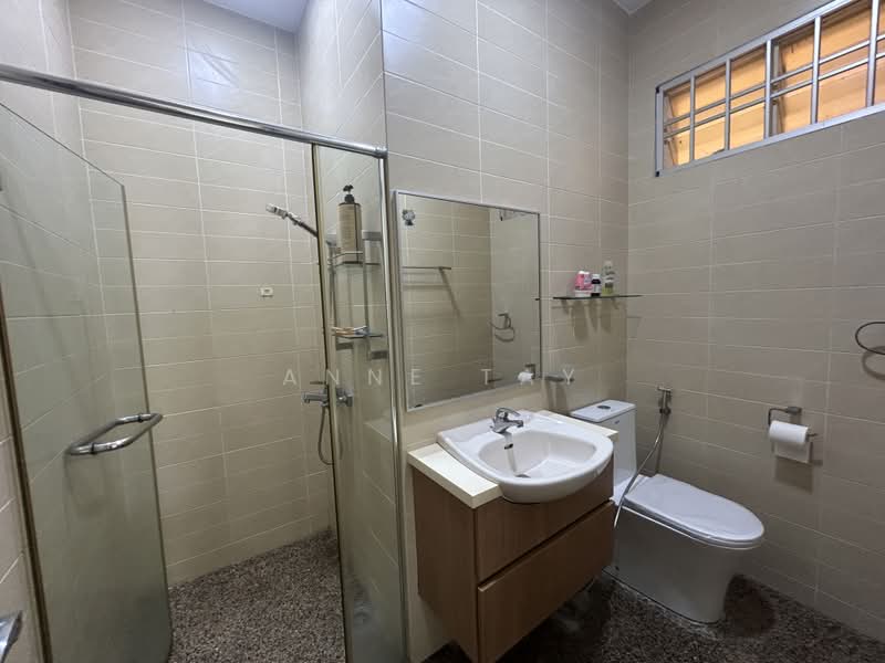 Condominium for Rent at Petrie Condominium - Anne Tay - Bathroom - PropertyGuru.com.my