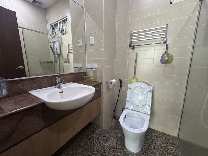 Condominium for Rent at Petrie Condominium - Anne Tay - Bathroom - PropertyGuru.com.my