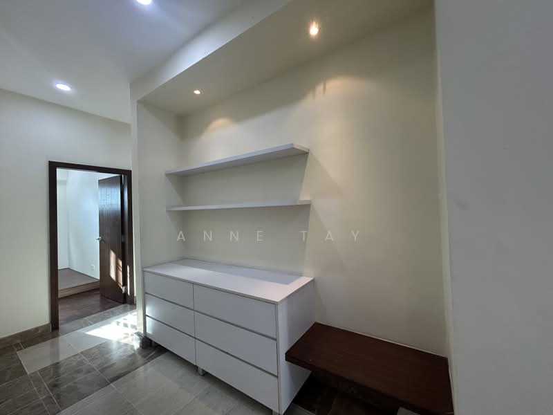 Condominium for Rent at Petrie Condominium - Anne Tay - Interior - PropertyGuru.com.my