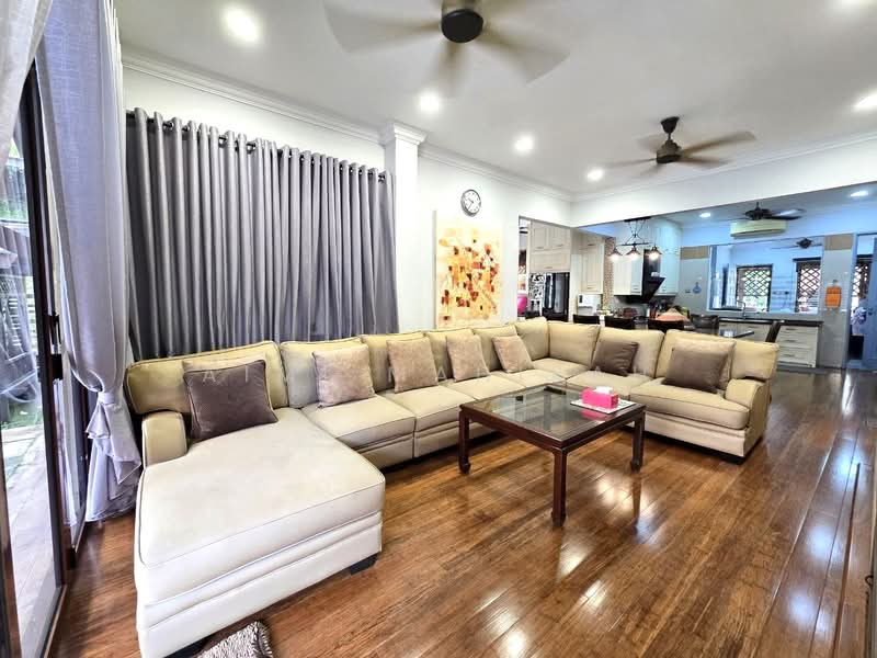 Rumah Banglo untuk Dijual di Ara Damansara (Selangor) - Aimi Mahirah - Living Room - PropertyGuru.com.my