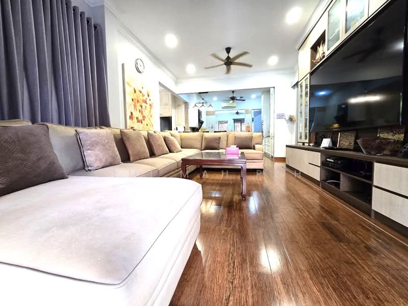 Rumah Banglo untuk Dijual di Ara Damansara (Selangor) - Aimi Mahirah - Living Room - PropertyGuru.com.my