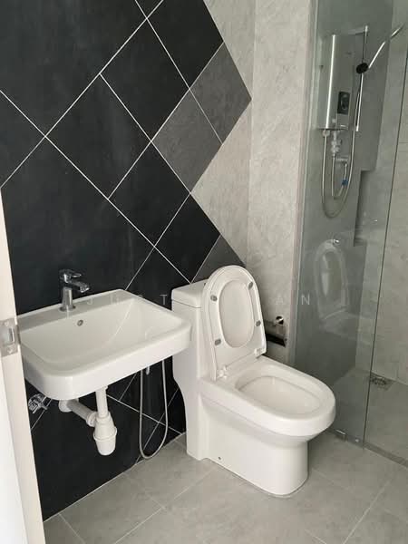 Kondominium untuk Dijual di Trinity Lemanja - JUSTIN TAN - Bathroom - PropertyGuru.com.my