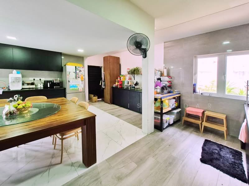 Bungalow House untuk Dijual di Seksyen 8 (Shah Alam) - Shaziery Iskandar - Kitchen - PropertyGuru.com.my